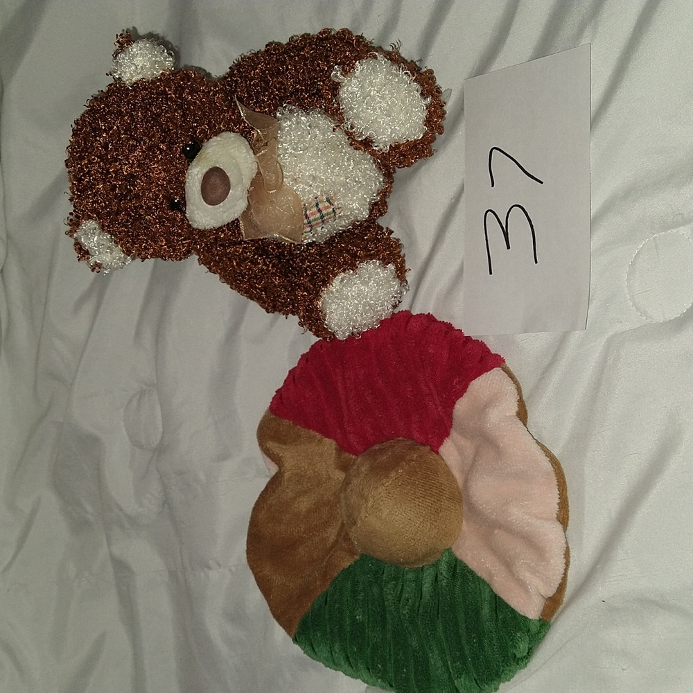 Pet toys